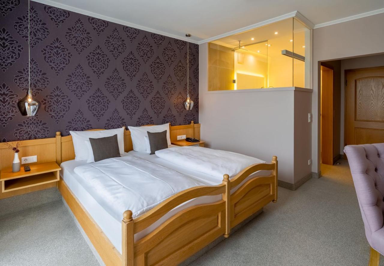 Krone Am Park - Gaestehaus Des Hotel Krone Alzenau in Unterfranken Kültér fotó