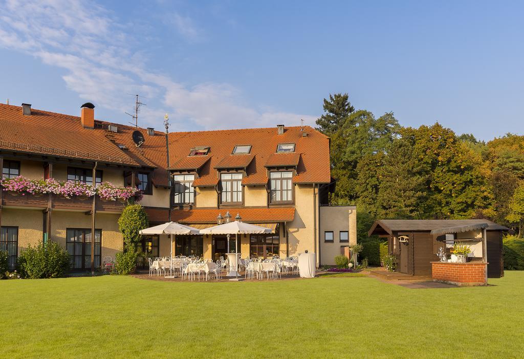 Krone Am Park - Gaestehaus Des Hotel Krone Alzenau in Unterfranken Kültér fotó