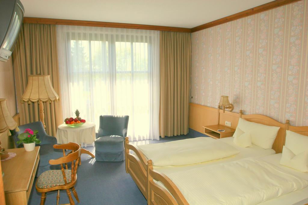 Krone Am Park - Gaestehaus Des Hotel Krone Alzenau in Unterfranken Kültér fotó